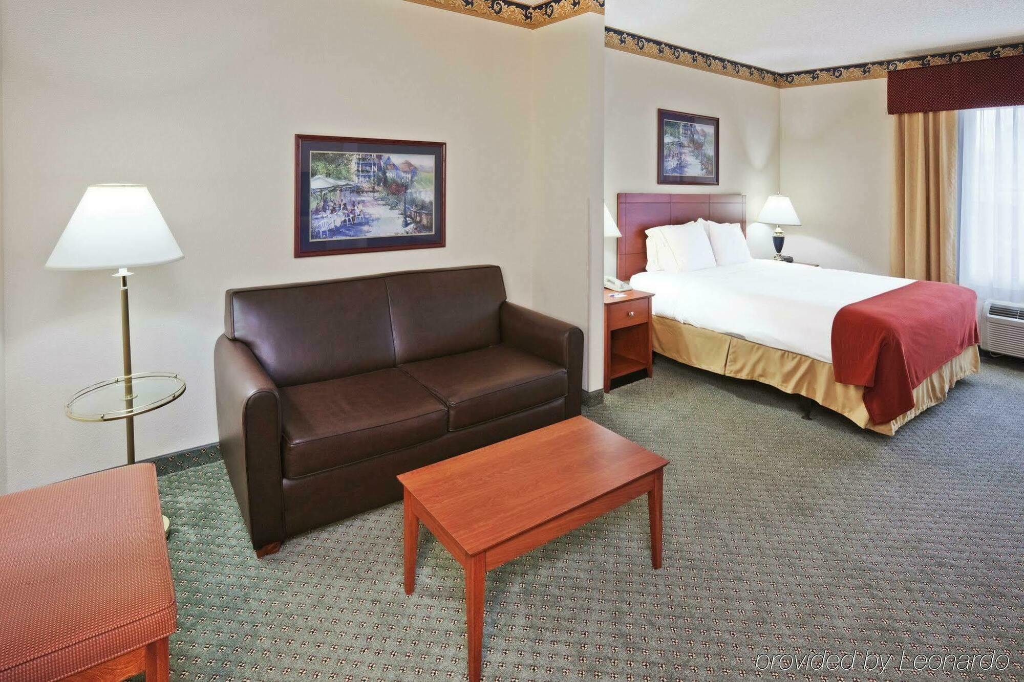 Holiday Inn Express Hotel & Suites Dallas Lewisville By Ihg מראה חיצוני תמונה
